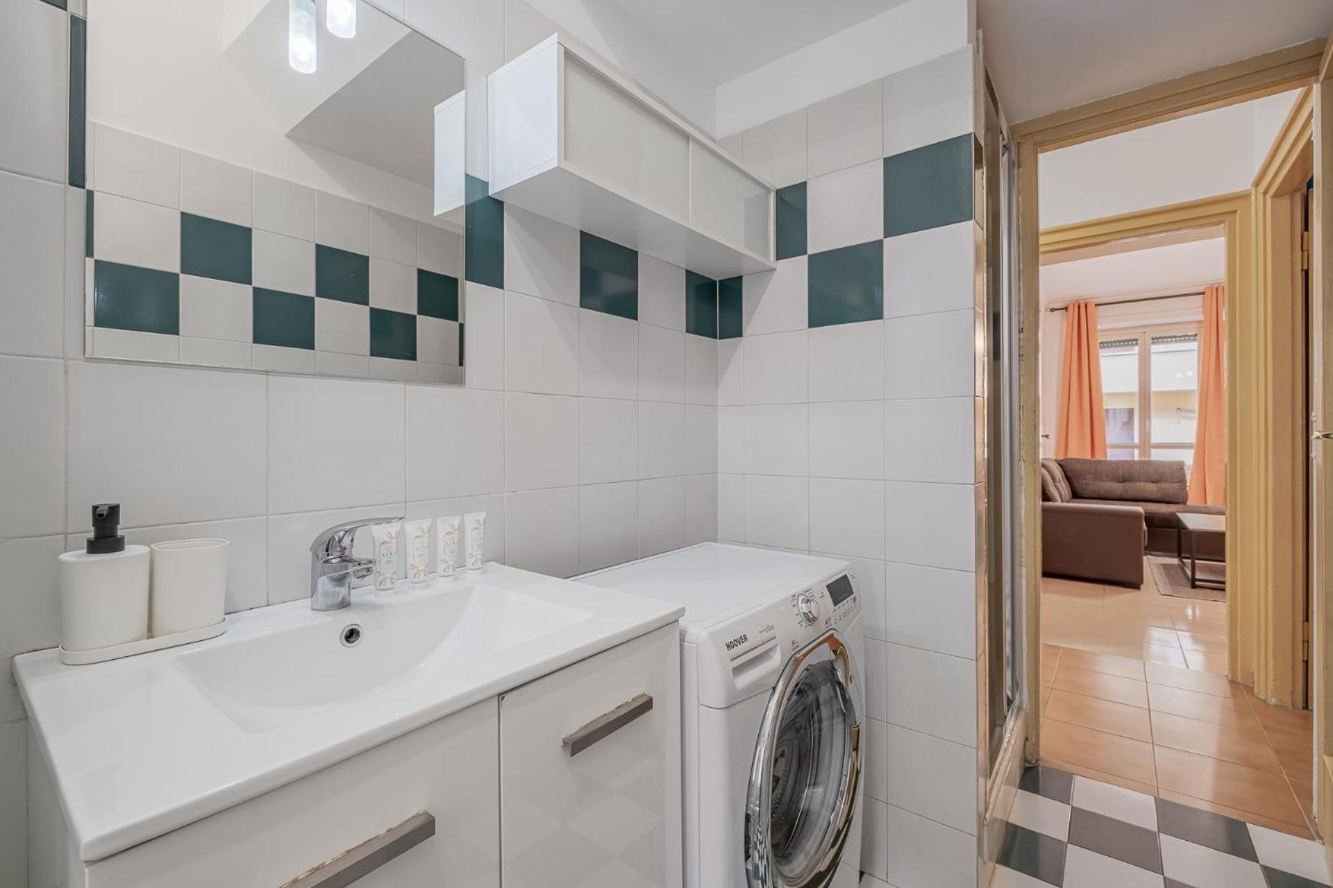 Apartment Orange Blue House 1bedr Metro Re Di Rom